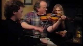 Donegal fiddle master James Byrne plays Éirí na Gréine [upl. by Belda]