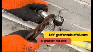 ZELF GASFORNUIS AFSLUITEN  Klussen Zonder Ervaring  Ik Probeer Het Zelf [upl. by Hsac]