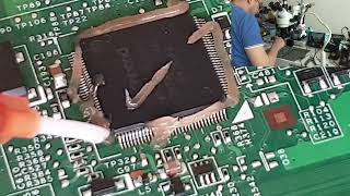 Hand soldering  Replac IO chip  نکات حساس و مهم لحیمکاری و تعویض چیپ  آی او [upl. by Esaertal]