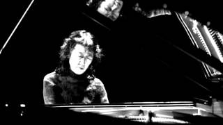 Mozart  Piano Concerto No 19 in F major K 459 Mitsuko Uchida [upl. by Oiramej]