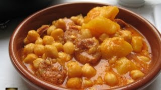 Potaje de Garbanzos con Chorizo y Patata [upl. by Brockie]