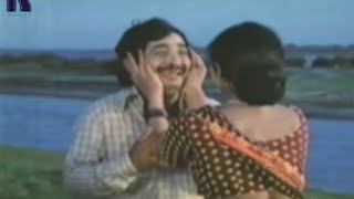 Chandra Mohan Gets Married To Sridevi  Climax Scene  Padaharella Vayasu Movie Scenes [upl. by Nylzaj]