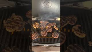 Chicken or Beef grill braai weber shorts burgers [upl. by Trixi]