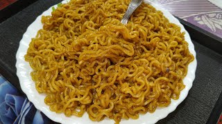 How To Make Plain Maggi I Maggi Without Vegetables I Dry Maggi [upl. by Eimmelc]