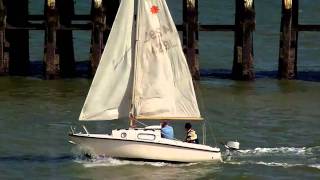 VOILIER LEISURE 17mp4 [upl. by Tillinger]