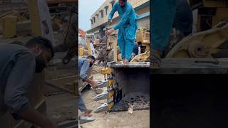 How adjust excavator new bucket teeth with welding shorts welding [upl. by Desdemona926]