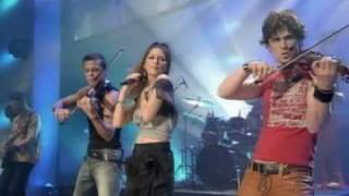 Shania Twain  Ka Ching live at Echo 2003 Germany [upl. by Nani]