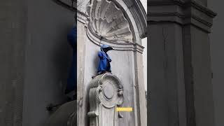 Manneken Pis  Brussels Belgium [upl. by Wolpert]