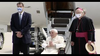 Benedicto XVI regresa al Vaticano tras su breve viaje en Alemania [upl. by Petie]