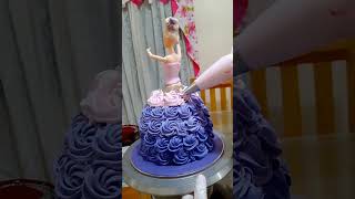 cake decorating ideas trendingcake cake cakedecoratingideas cakedecoratingtips cakeart [upl. by Hoj]