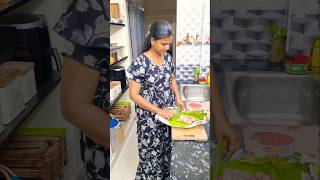 Minivlog514🤗 chicken gravy 😋  Dec 9 shorts dinner vlog minivlog home diml tamil food [upl. by Lowney]