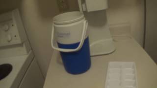 BLUE COLEMAN POLYLITE 12 GALLON Thermos 5590  Water Jug Cooler w Spout  EUC [upl. by Aynwat]