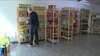 Un autoentrepreneur ouvre une boutique de déstockage à SaintJeandeLosne [upl. by Llemrej]