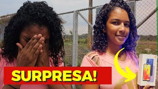 VANIELE DA CASTANHA NÃO SEGURA AS LÁGRIMAS COM SURPRESA [upl. by Leasa]