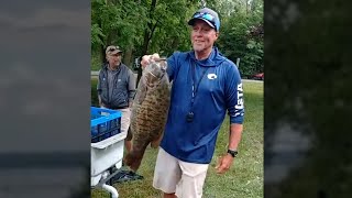 Record smallmouth bass caught on Cayuga Lake [upl. by Ob]