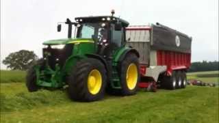 John Deere 7230R met Lely XR100 dubbeldoelwagen  Trekkerwebnl [upl. by Ellives281]