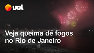 Copacabana celebra 2024 com tradicional queima de fogos [upl. by Ahsea]