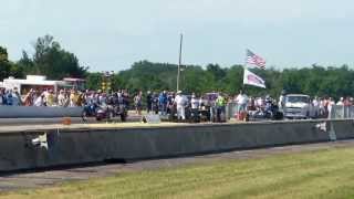 Meltdown Drags 2B Bob Huberty racing a Chevy powered Altered [upl. by Crean]