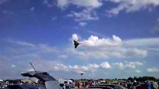 ENGINE ROAR OF VULCAN at cosford airshow 2009  3 [upl. by Baggs]