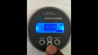 VictronEnergy Battery Monitor BMV700 [upl. by Primo520]