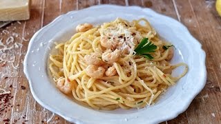 Espaguetis con gamba Scampi  RECETA DE PASTA para los Delicious Mondays  Delicious Martha [upl. by Sansbury]