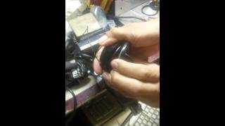 How to open an ALPHA 2 Alarm spiderwire antitheft device [upl. by Verne709]