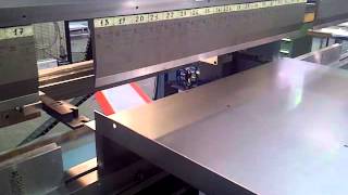 Salvagnini B3 Smart Hydraulic Press Brake with auto tool change [upl. by Wally993]