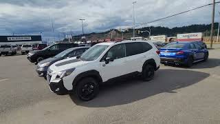 2022 Subaru Forester vs Forester Wilderness Roof Rails and Crossbars [upl. by Rocray]