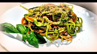 SPAGHETTI CETRIOLI E CAROTE ricetta vegan crudista [upl. by Adnar]