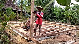 membuat rumah kayu sederhana rumah desa [upl. by Drona]