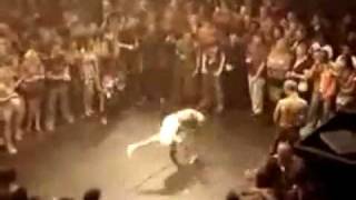 Stupid capeira Capoeira vs boxing [upl. by Hyman464]