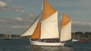 Étoile Molène  Les Tonnerres de Brest et Temps Fête sur Douarnenez 2012 [upl. by Nosa]