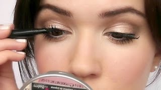 How To Apply False Eyelashes For Beginners ♡ Two Easy Ways [upl. by Eadrahs58]