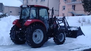 Déneigement avec tracteur case ih [upl. by Sukhum277]