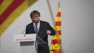 Katalonien Separatistenführer Puigdemont wieder außer Landes [upl. by Borman]