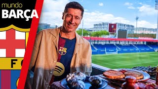 FC Barcelona  Así ha presentado la NUEVA CAMISETA del Barça para este emporada 20242025 [upl. by Aguayo496]