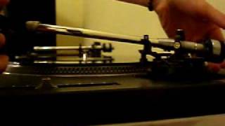 How to set up the arm  weight on a Technics SL1200  1210 [upl. by Fidelia742]