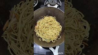 Noodles recipe for kidsadultseasy noodles recipehakka noodles food15 mins recipequick dinner [upl. by Aihsram]