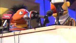 Bert en Ernie geven een persconferentie deel 12 [upl. by Uv]