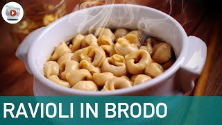 Ravioli in Brodo Fatti in Casa in 5 Step [upl. by Initirb]