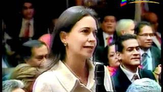 María Corina llama ladrón a chavez en cadena nacional [upl. by Enilkcaj]