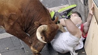 Los Miura cierran los Sanfermines con tres heridos por asta de toro en la carrera más peligrosa [upl. by Wivina229]