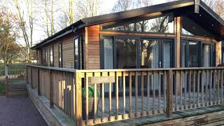 The Manor resort Laceby Lodges with Hot tub amp Lincoln Christmas market UK 🇬🇧 [upl. by Mame]