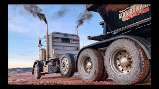 Peterbilt 379 Straight Pipe Revving with Jake Brake [upl. by Hollis]