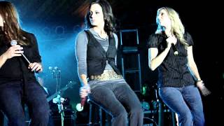 Sara Evans and her sisters performing Jolene in Owenton KY 92708 [upl. by Zanze]