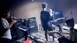 Baret Mayor cover Marjinal live at Central Music Studio kota Jogja Yogyakarta [upl. by Bogosian]