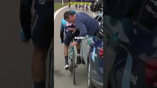 Repara La Bicicleta De Un Ciclista Sin Que Se Detenga [upl. by Aydin]