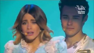 Violetta Live  Soy Mi Mejor Momento  quotLeonettaquot Kiss [upl. by Khano754]