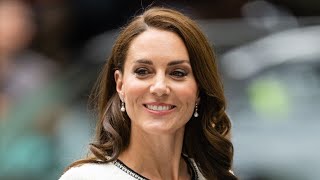 Kate Middletons Christmas carol service a smart way to end a difficult week [upl. by Nawor821]