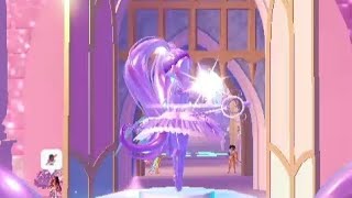 Fountain Girl CAUGHT ON CAMERA breaking her character In ROYALE HIGH [upl. by Allain]